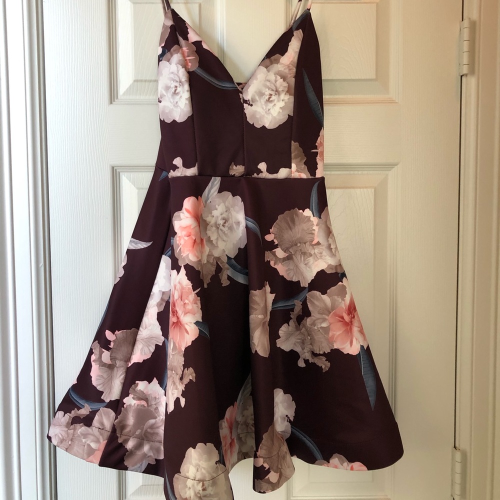 January 7 Pretty flowery dress